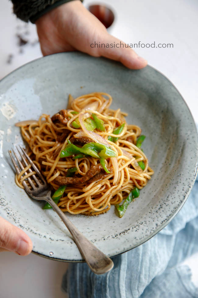 Black Pepper Beef Noodles