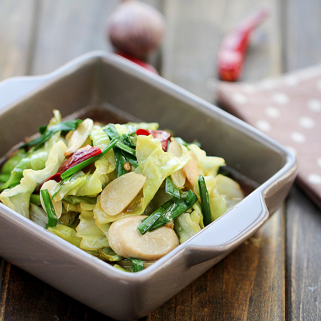 Mushroom and Cabbage Stir Fry