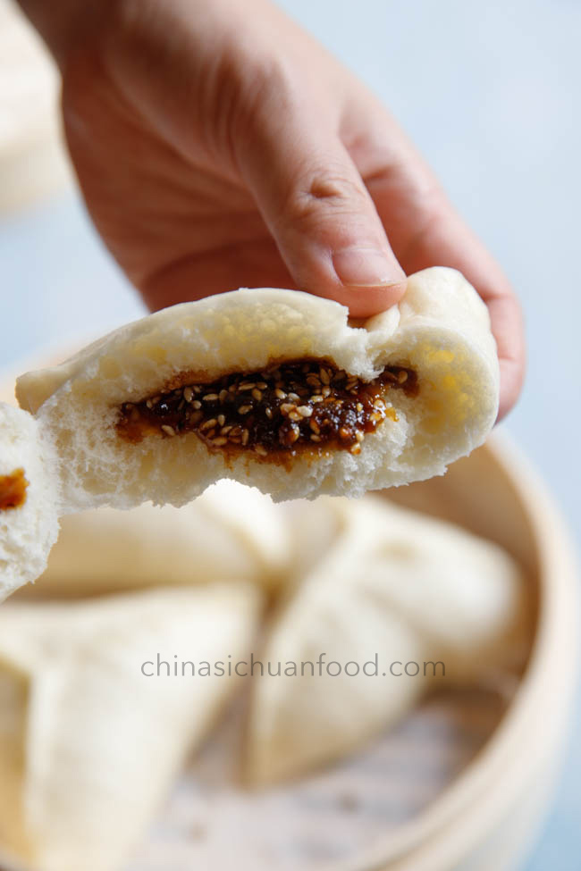 Chinese Sugar Buns (糖三角)