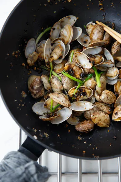 Clam  Stir Fry with Black Bean Sauce