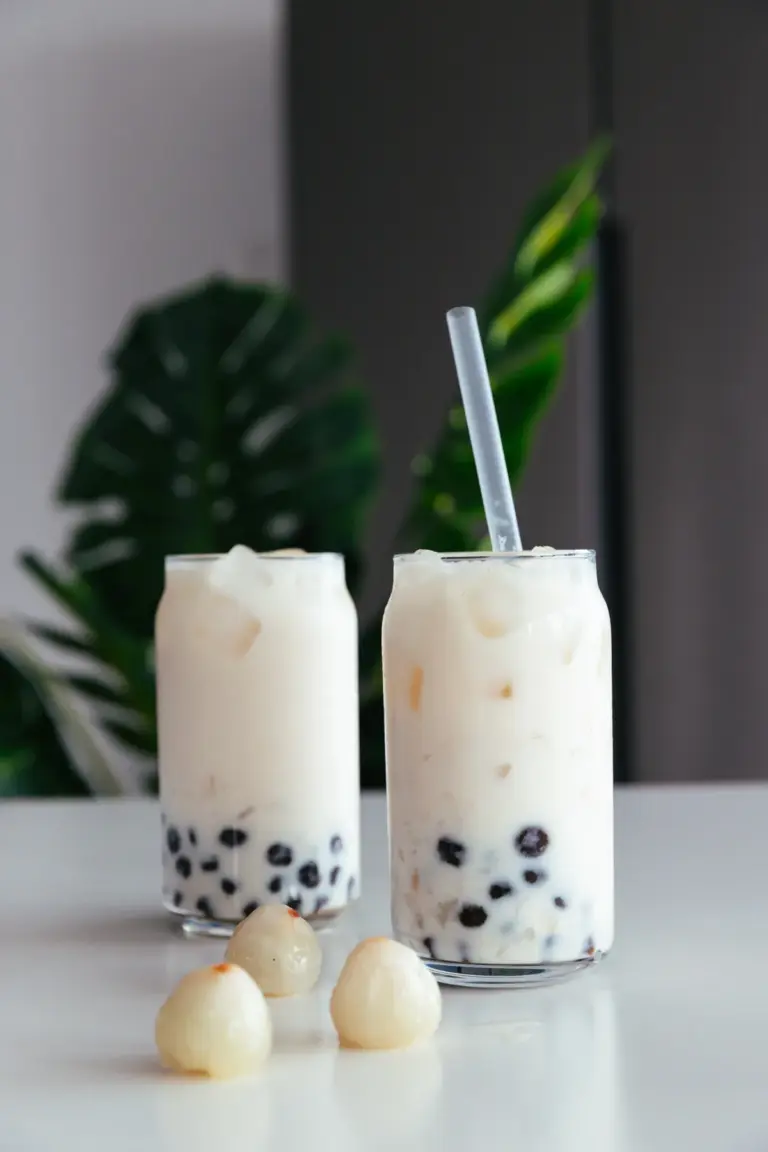Lychee Bubble Milk Tea – Lychee Boba