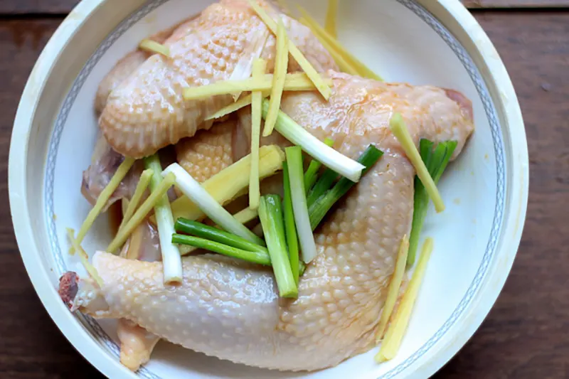 Chinese steamed chicken|chinasichuanfood.com