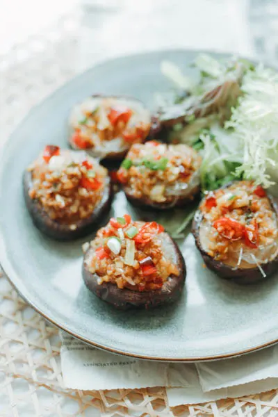 Stuffed Mushrooms with Garlic Sauce